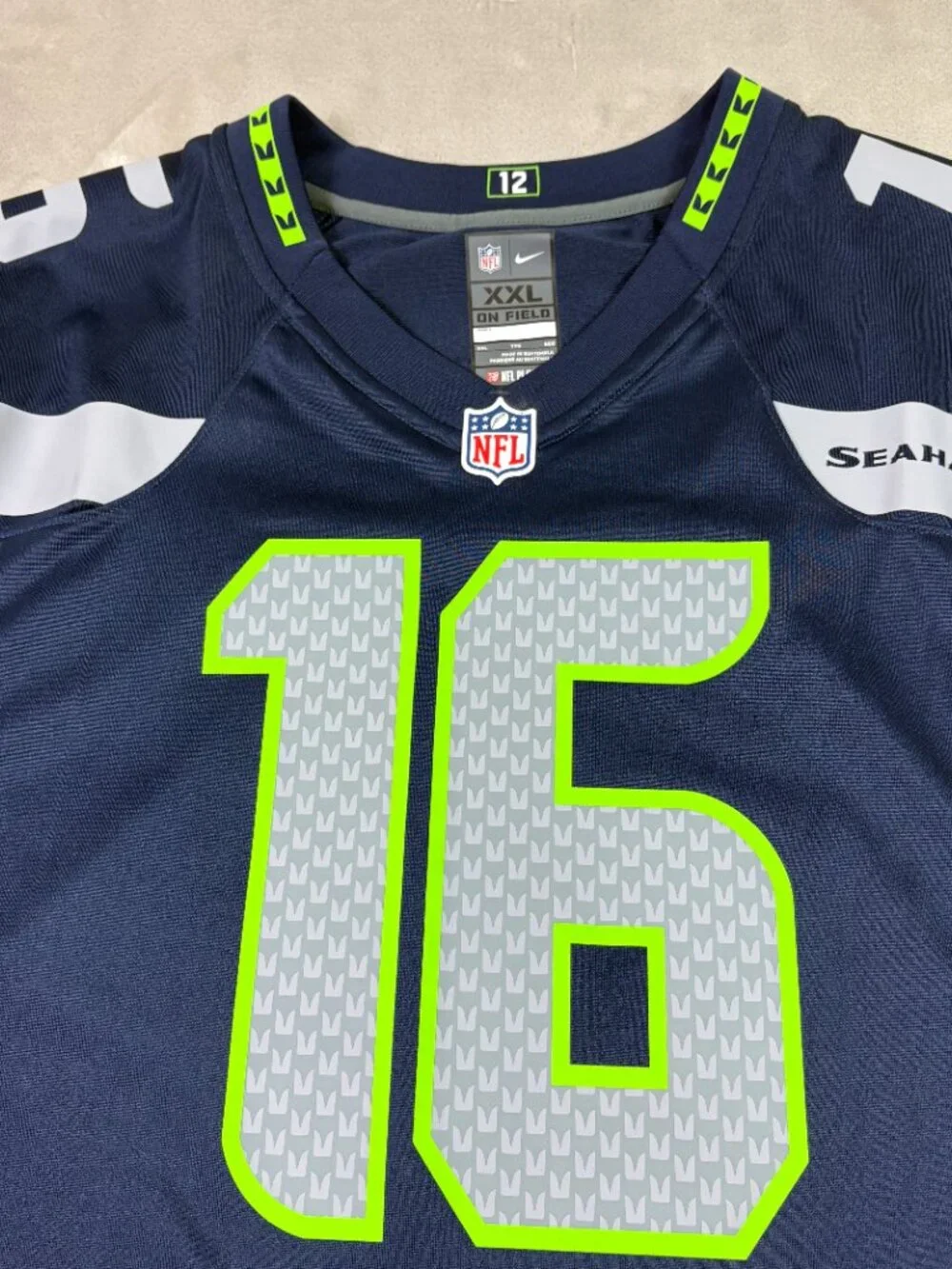 NWT Nike On-Field  Seattle Seahawks Tyler Lockett Football Jersey Size XXL